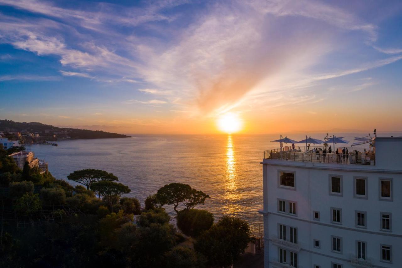 Hotel Mediterraneo Sant'Agnello Exterior photo